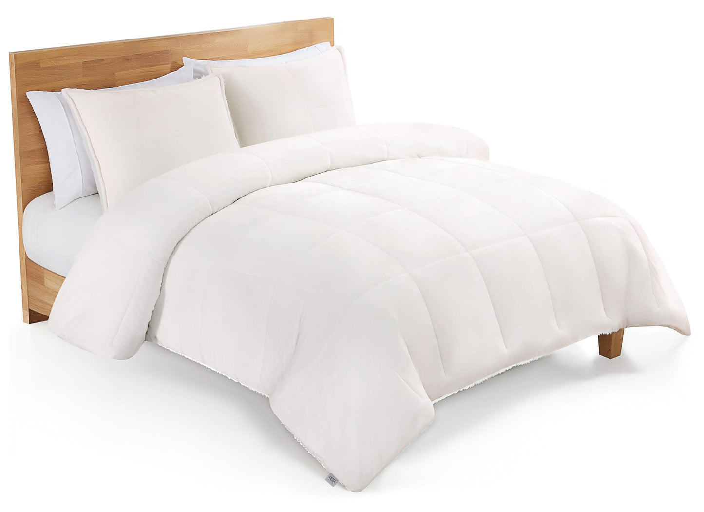 UGG Blissful Full/Queen Comforter Set with 2 Pillow Shams Reversible Comforter Plush Fluffy Warm Bed Set Premium Down Alternative Bedding for College Dorm Essentials, Full/Queen, Light Brown Fawn