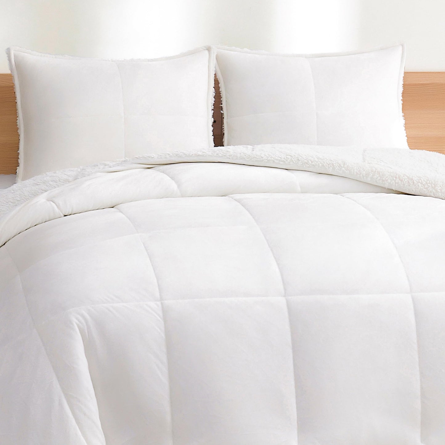UGG Blissful Full/Queen Comforter Set with 2 Pillow Shams Reversible Comforter Plush Fluffy Warm Bed Set Premium Down Alternative Bedding for College Dorm Essentials, Full/Queen, Light Brown Fawn