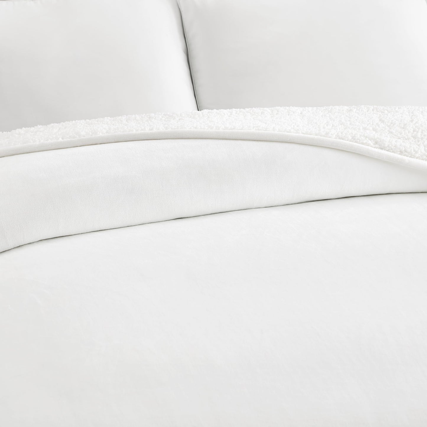 UGG Nita King/California King Blanket Fleece Fluffy Reversible Soft Fuzzy Bedding Cozy Plush Warm Oversized Blanket Machine Washable Bedroom Decor for Big Couch Bed, 110-inch x 90-inch, White Snow