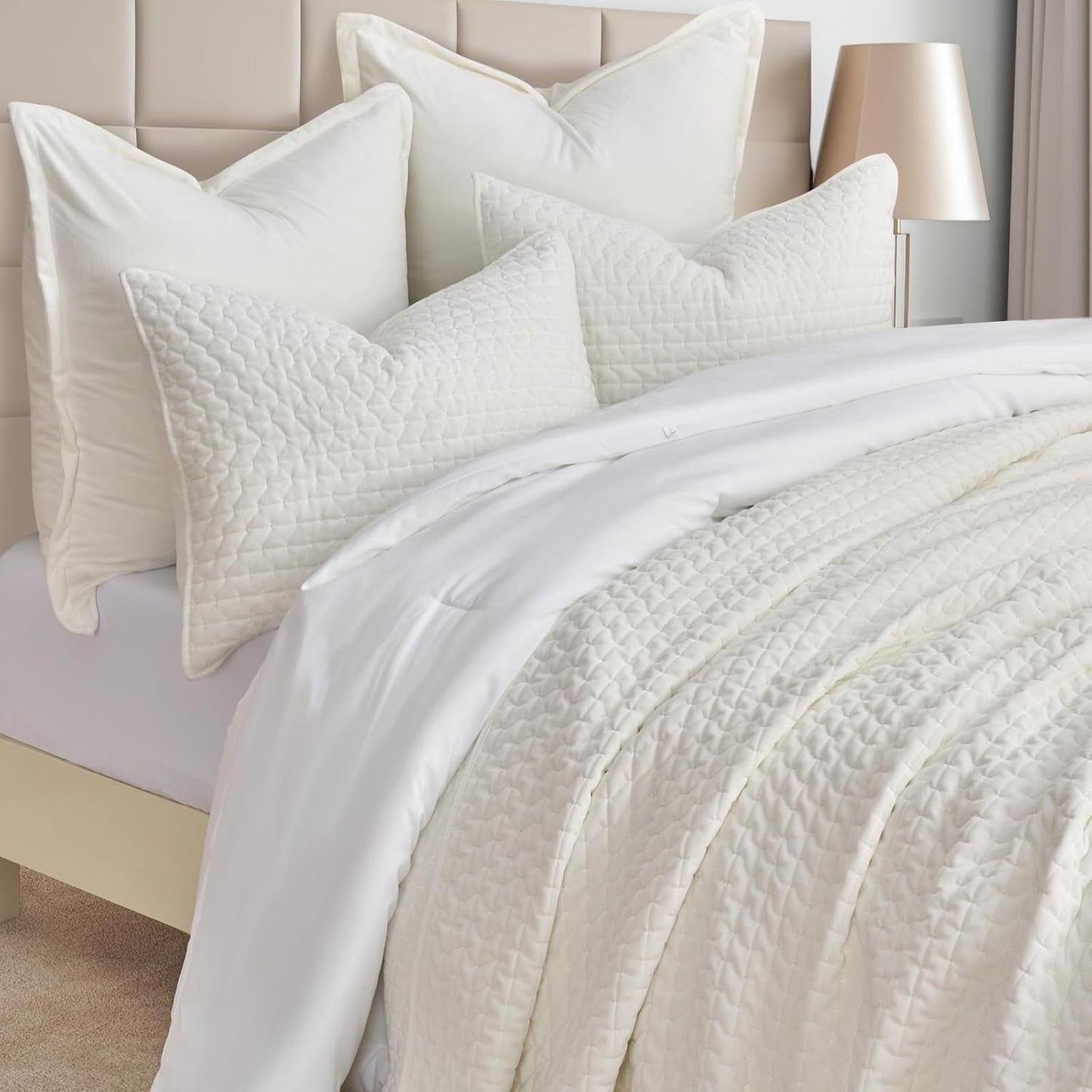 EverGrace Luxury Velvet Quilt Set King Size 3 Piece, Soft Cross-Stitch Velvet Comforter Set with Pillow Shams, Lightweight Coverlet Bedspread Bedding Set for All Seasons, Light Taupe