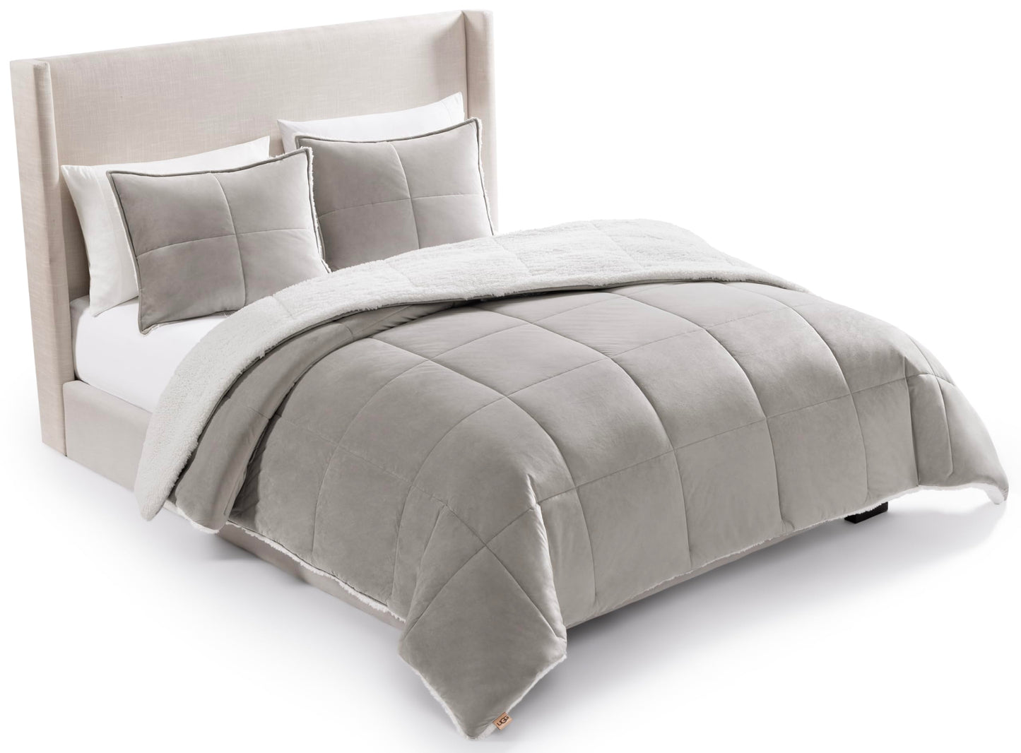 UGG Blissful Full/Queen Comforter Set with 2 Pillow Shams Reversible Comforter Plush Fluffy Warm Bed Set Premium Down Alternative Bedding for College Dorm Essentials, Full/Queen, Light Brown Fawn