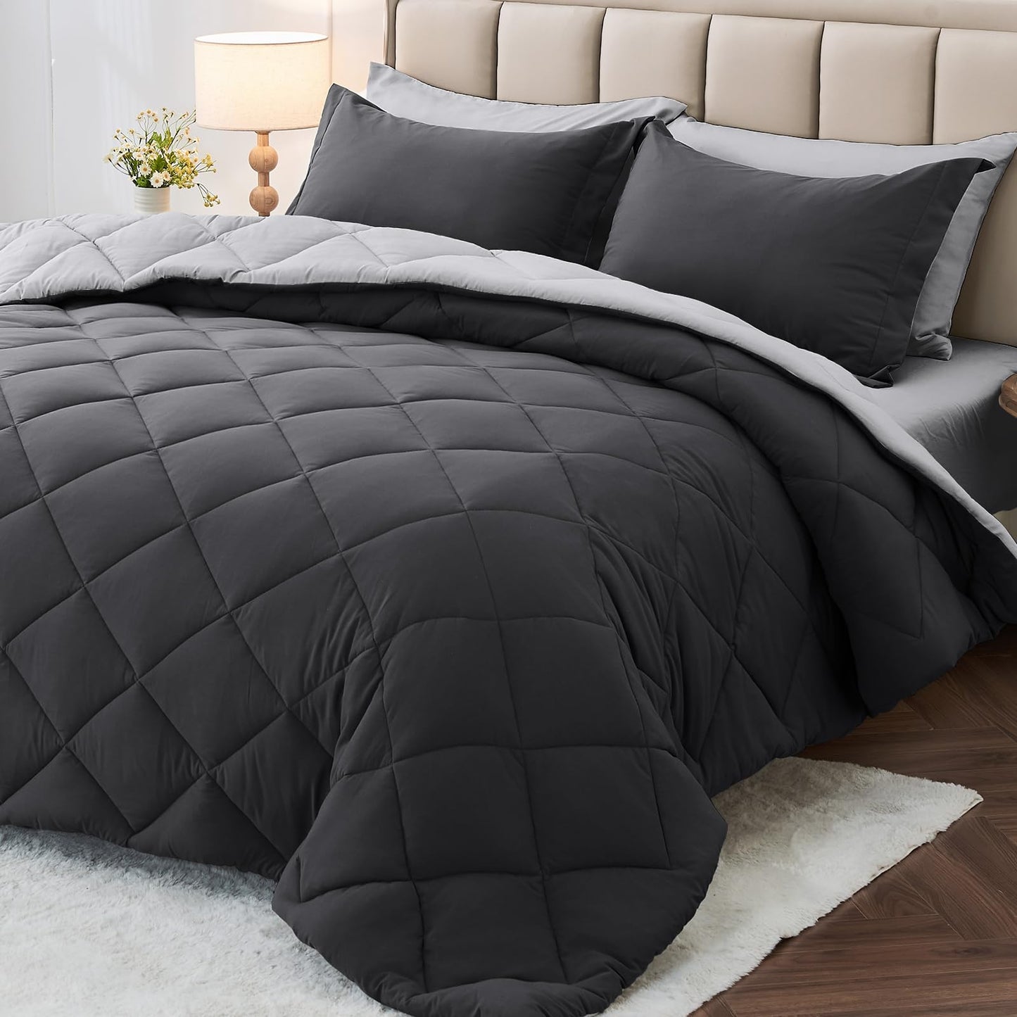 MUXHOMO 7 Pieces Queen Comforter Set, Reversible Bed in a Bag Queen Size, All Season Bedding Set with Comforter, Flat Sheet, Fitted Sheet, Pillowcases & Shams, Red & Black