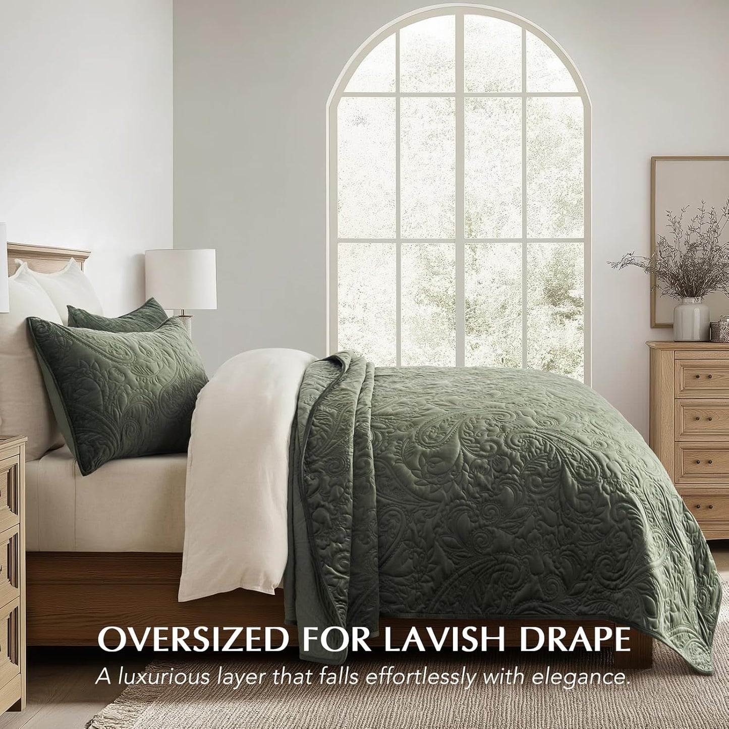EverGrace Luxury Velvet Quilt Set King Size 3 Piece, Soft Cross-Stitch Velvet Comforter Set with Pillow Shams, Lightweight Coverlet Bedspread Bedding Set for All Seasons, Light Taupe