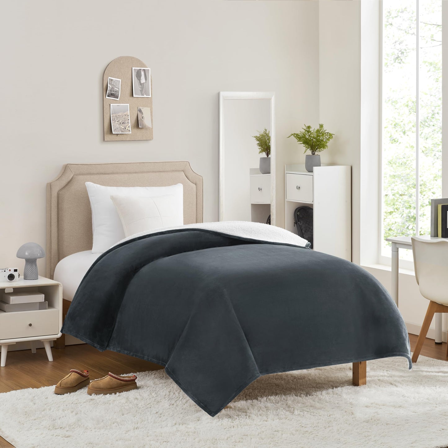 UGG Nita King/California King Blanket Fleece Fluffy Reversible Soft Fuzzy Bedding Cozy Plush Warm Oversized Blanket Machine Washable Bedroom Decor for Big Couch Bed, 110-inch x 90-inch, White Snow