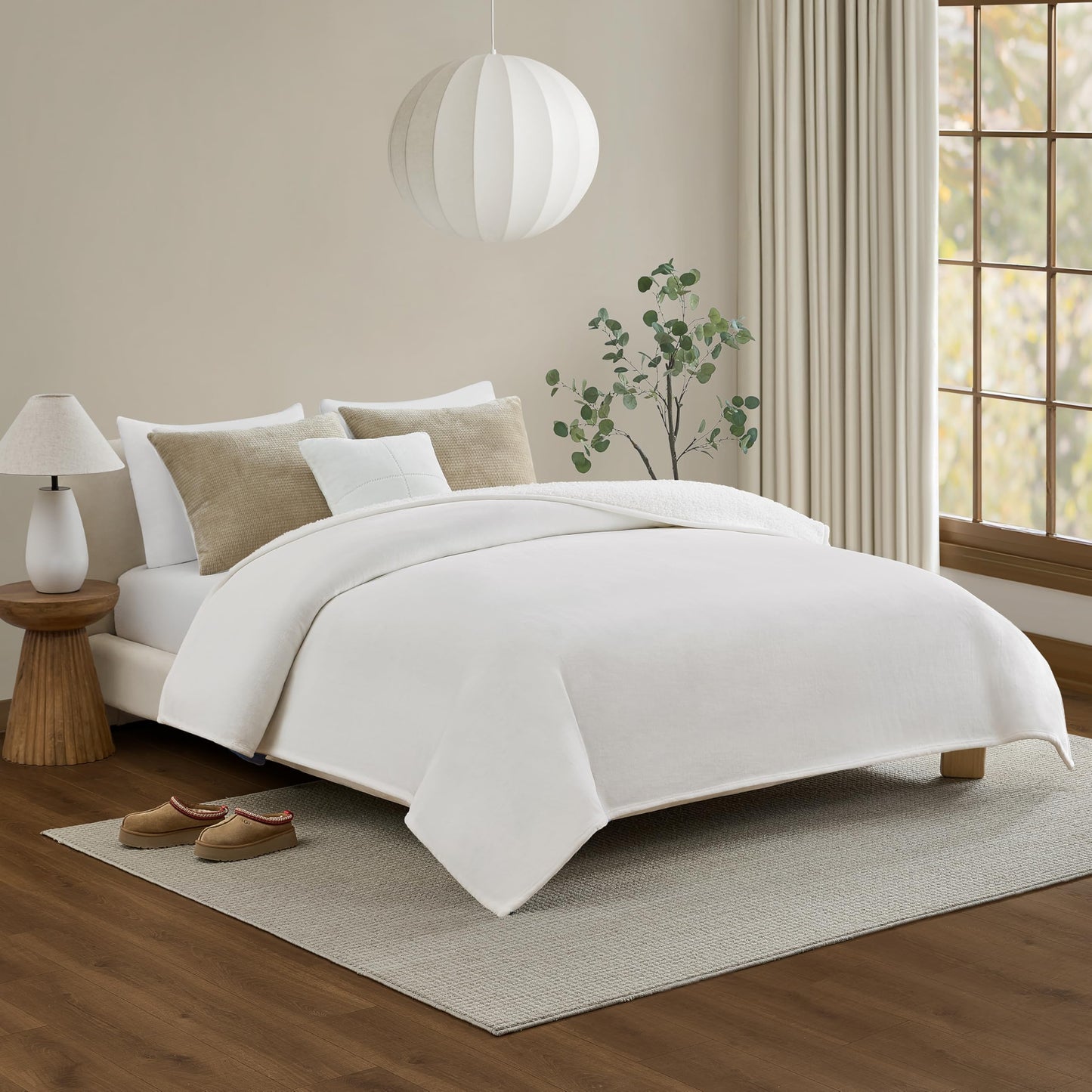 UGG Nita King/California King Blanket Fleece Fluffy Reversible Soft Fuzzy Bedding Cozy Plush Warm Oversized Blanket Machine Washable Bedroom Decor for Big Couch Bed, 110-inch x 90-inch, White Snow