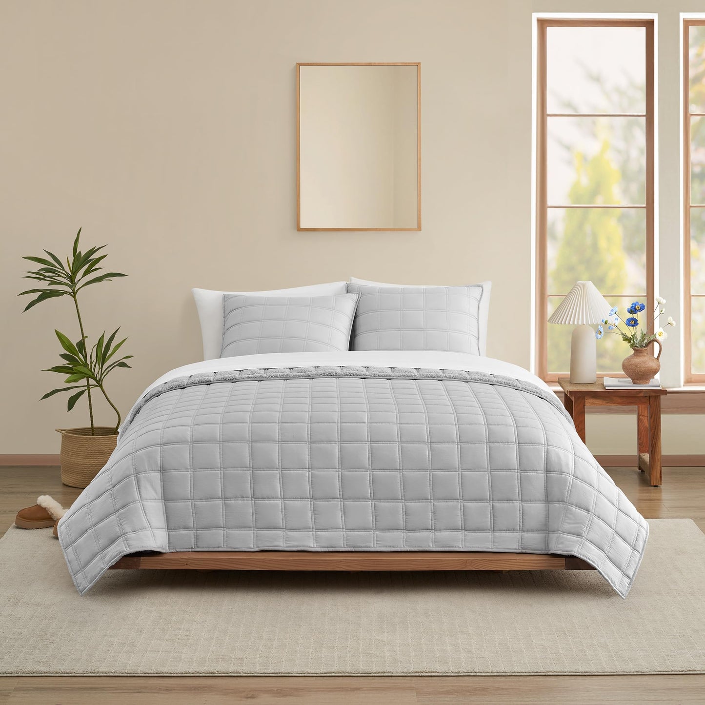 UGG Gizelle Full/Queen Quilt Set with 2 Pillow Shams Lightweight Bedding with Fluffy Reverse, All Season Washable & Hypoallergenic Bedding for Apartment or Dorm Essentials, Full/Queen, Cream