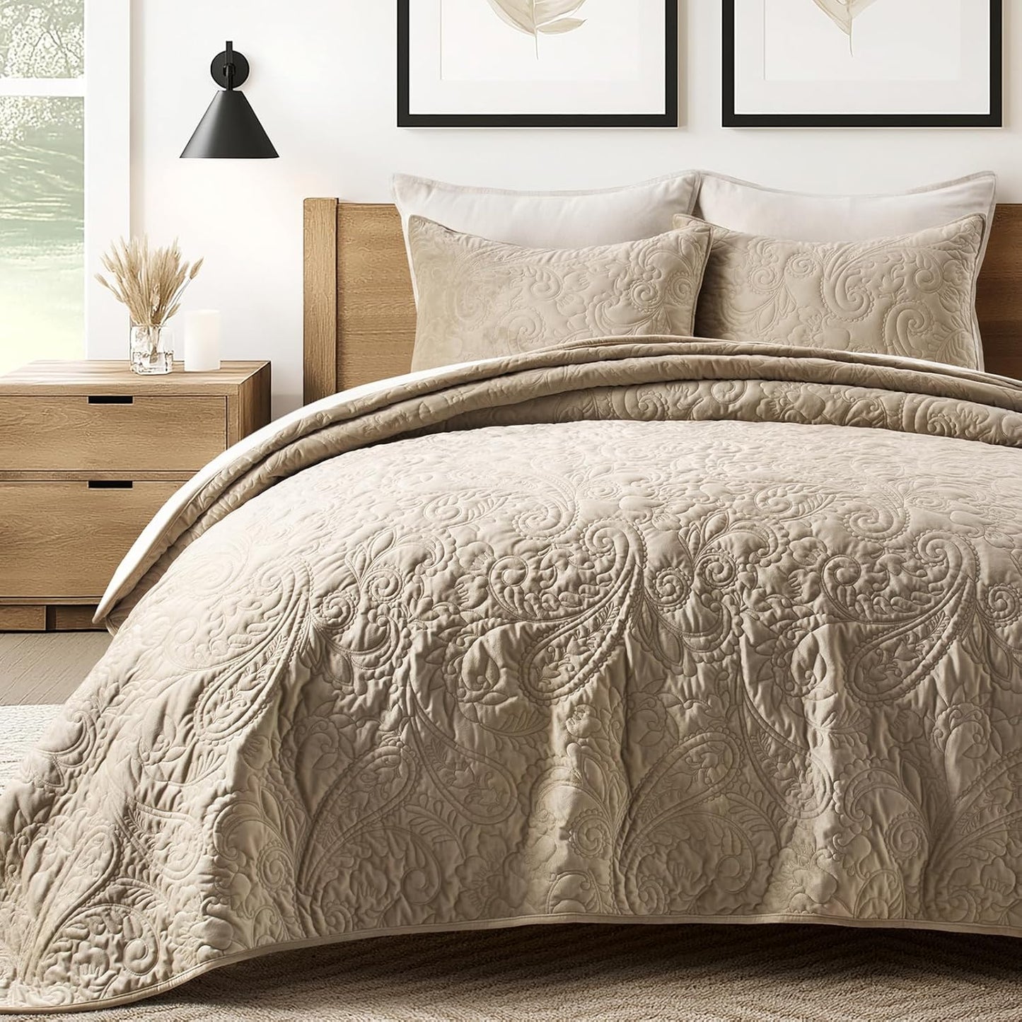 EverGrace Luxury Velvet Quilt Set King Size 3 Piece, Soft Cross-Stitch Velvet Comforter Set with Pillow Shams, Lightweight Coverlet Bedspread Bedding Set for All Seasons, Light Taupe