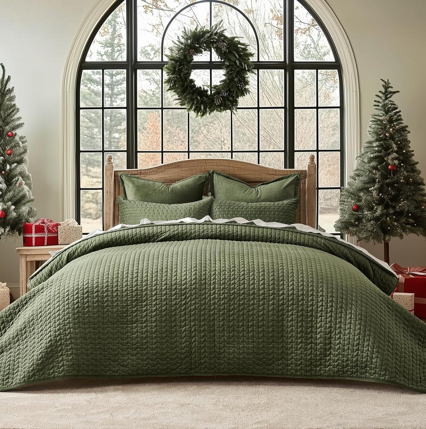 EverGrace Luxury Velvet Quilt Set King Size 3 Piece, Soft Cross-Stitch Velvet Comforter Set with Pillow Shams, Lightweight Coverlet Bedspread Bedding Set for All Seasons, Light Taupe