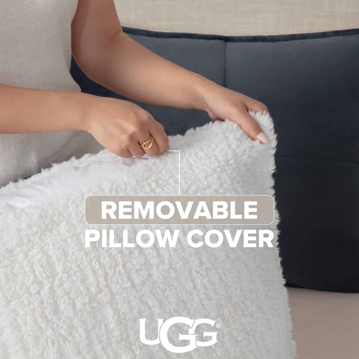 UGG Blissful Full/Queen Comforter Set with 2 Pillow Shams Reversible Comforter Plush Fluffy Warm Bed Set Premium Down Alternative Bedding for College Dorm Essentials, Full/Queen, Light Brown Fawn
