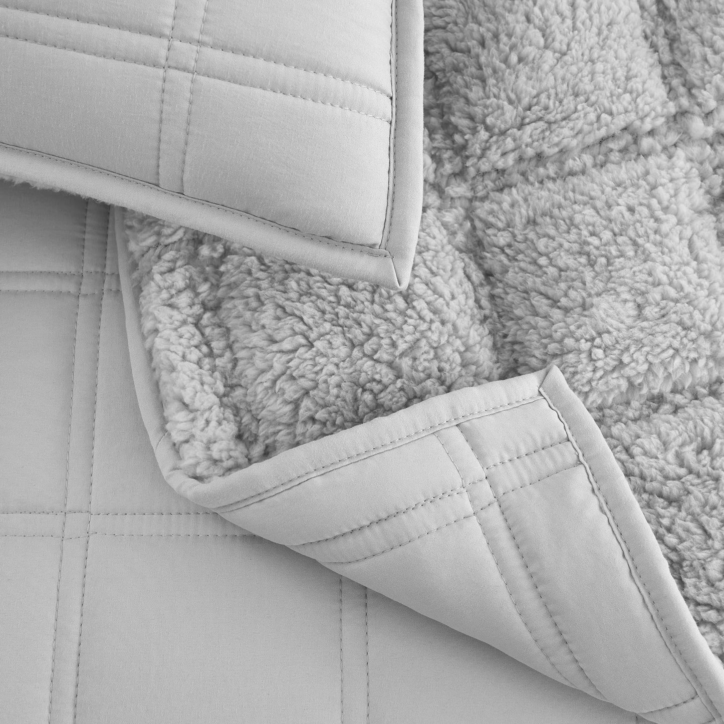 UGG Gizelle Full/Queen Quilt Set with 2 Pillow Shams Lightweight Bedding with Fluffy Reverse, All Season Washable & Hypoallergenic Bedding for Apartment or Dorm Essentials, Full/Queen, Cream