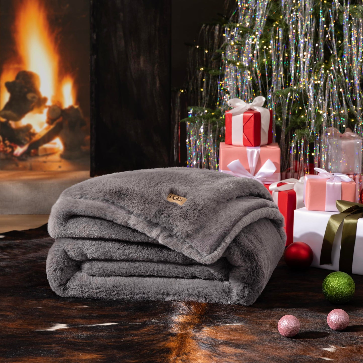 UGG Euphoria Plush Faux Fur Throw Blanket, Oversized Soft Throw for Bed or Couch, Luxury Bedroom Decor, Holiday Blankets, Machine Washable, 50-inch x 70-inch, Charcoal Grey