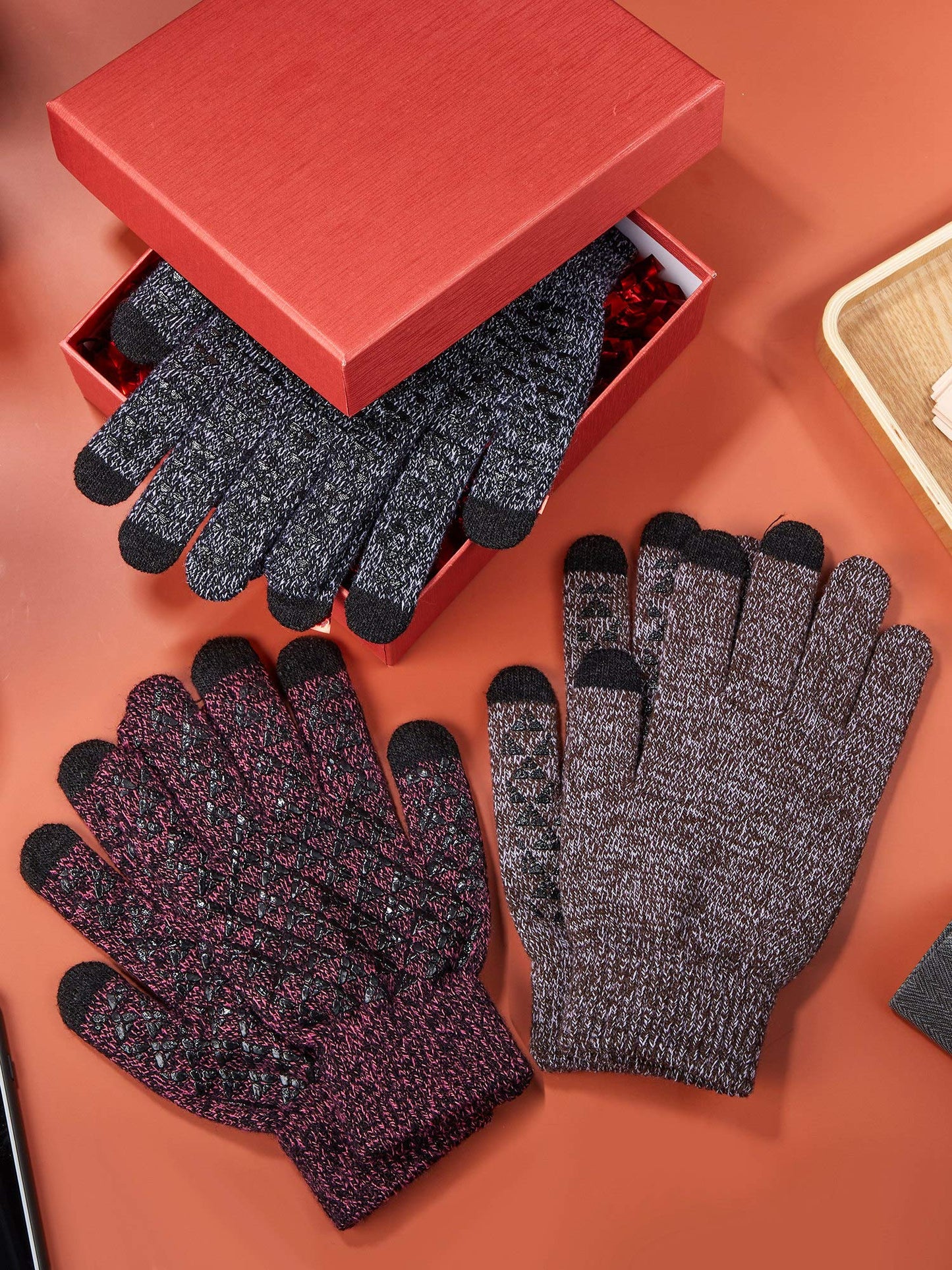 SATINIOR 4 Pairs Winter Knit Touchscreen Gloves Warm Texting Gloves Elastic Anti-slip for Adults